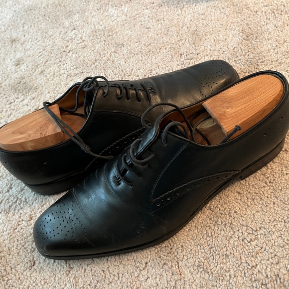 Shoes - Picture 1 of 2